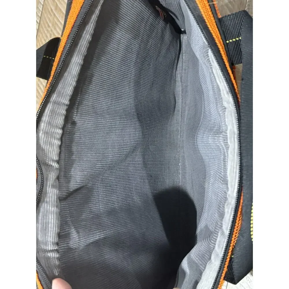 Timbuk2 Laptop Grip Sleeve M Case Tote Padded Sleeve - No Strap - See 1” Rip